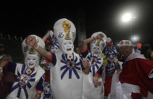 Brasileiros, japoneses e costa-marfinenses fizeram a festa antes de entrar na Arena Pernambuco