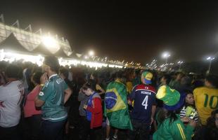 Brasileiros, japoneses e costa-marfinenses fizeram a festa antes de entrar na Arena Pernambuco