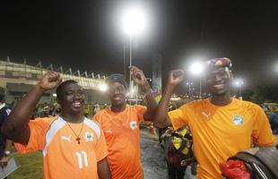 Brasileiros, japoneses e costa-marfinenses fizeram a festa antes de entrar na Arena Pernambuco