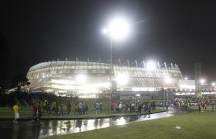 Brasileiros, japoneses e costa-marfinenses fizeram a festa antes de entrar na Arena Pernambuco