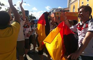 Torcedores Alemes animaram Fan Fest no Recife durante jogo contra os portugueses