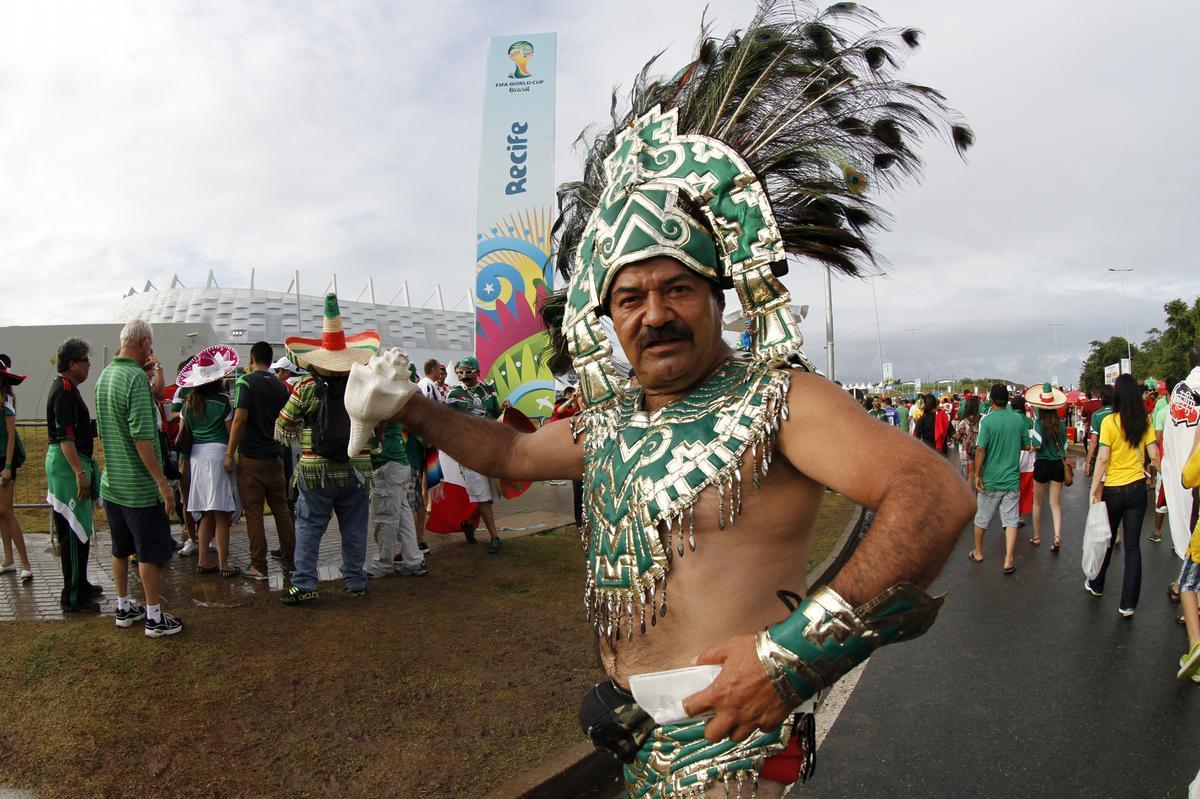 Mexicanos eram maioria no entorno da Arena Pernambuco antes da partida entre Mxico e Crocia