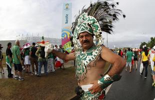 Mexicanos eram maioria no entorno da Arena Pernambuco antes da partida entre Mxico e Crocia