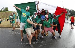 Mexicanos eram maioria no entorno da Arena Pernambuco antes da partida entre Mxico e Crocia