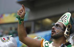 Mexicanos deram um colorido especial s arquibancadas da Arena Pernambuco