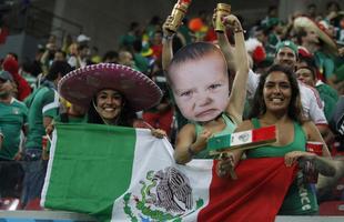 Mexicanos deram um colorido especial s arquibancadas da Arena Pernambuco