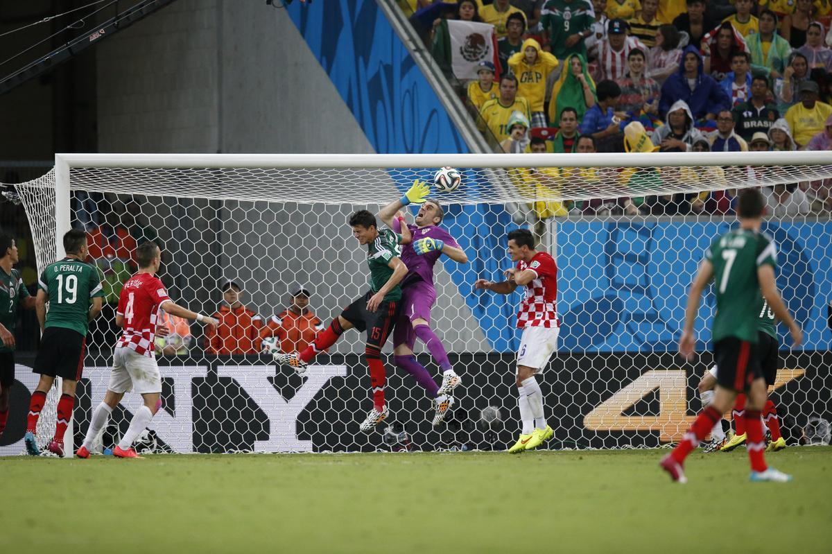 Mxico venceu a Crocia por 3 a 0 com gols de Rafa Marquez, Guardado e Chicharito Hernandez