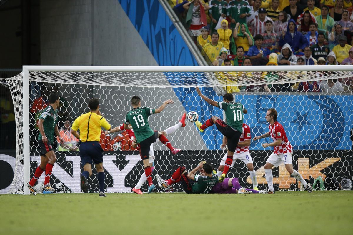 Mxico venceu a Crocia por 3 a 0 com gols de Rafa Marquez, Guardado e Chicharito Hernandez