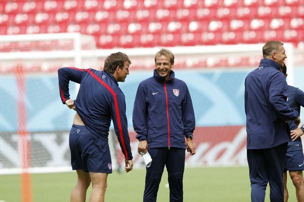 Jurgen Klinsmann comandou o ltimo treino antes da ltima rodada da fase de grupos.