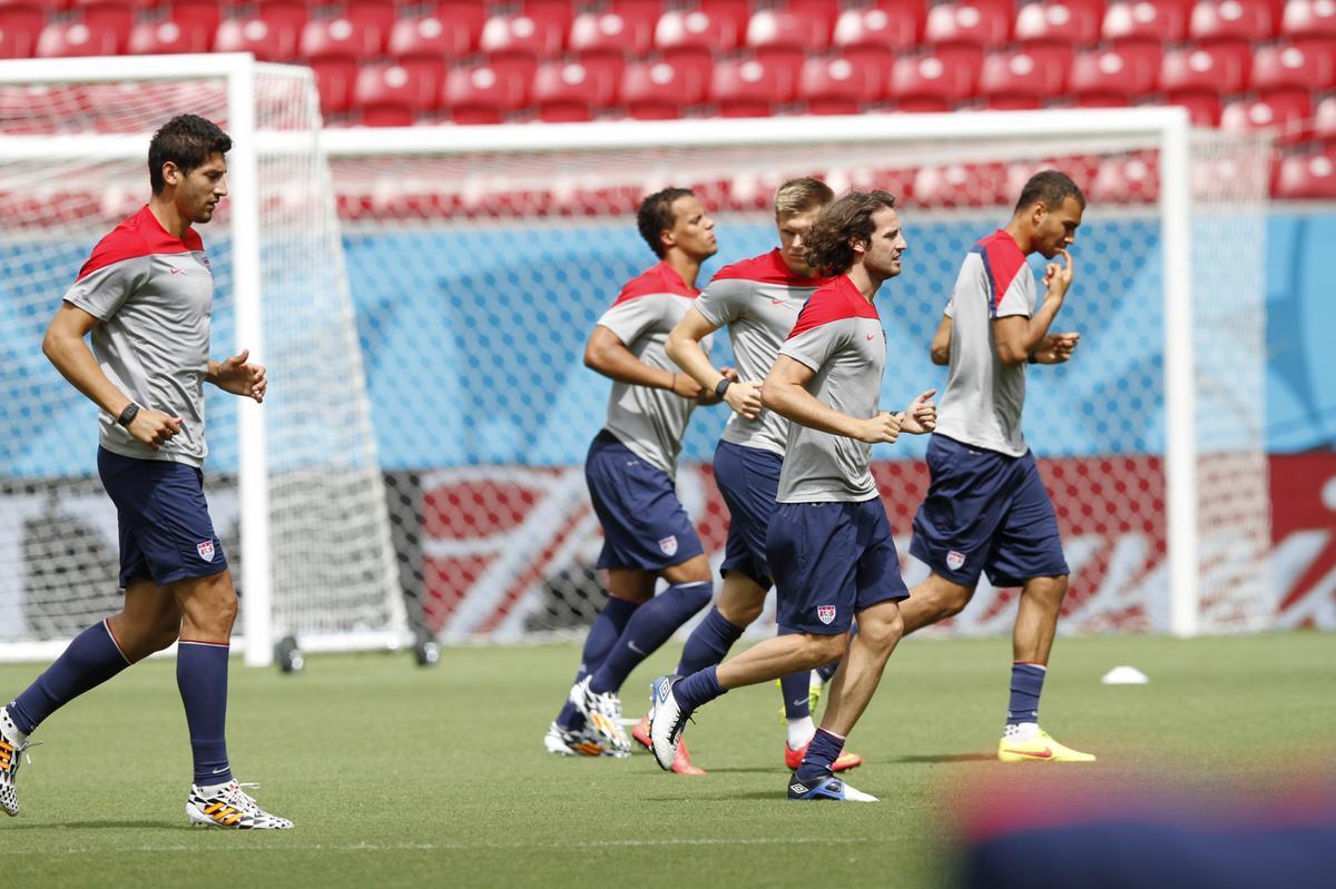 Jurgen Klinsmann comandou o ltimo treino antes da ltima rodada da fase de grupos.