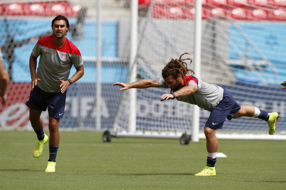 Jurgen Klinsmann comandou o ltimo treino antes da ltima rodada da fase de grupos.