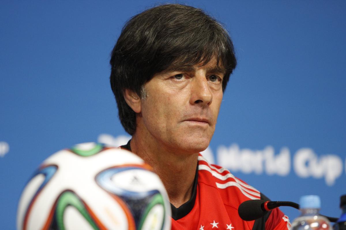 Joachim Low e comandados treinaram na tarde desta quarta-feira no Recife