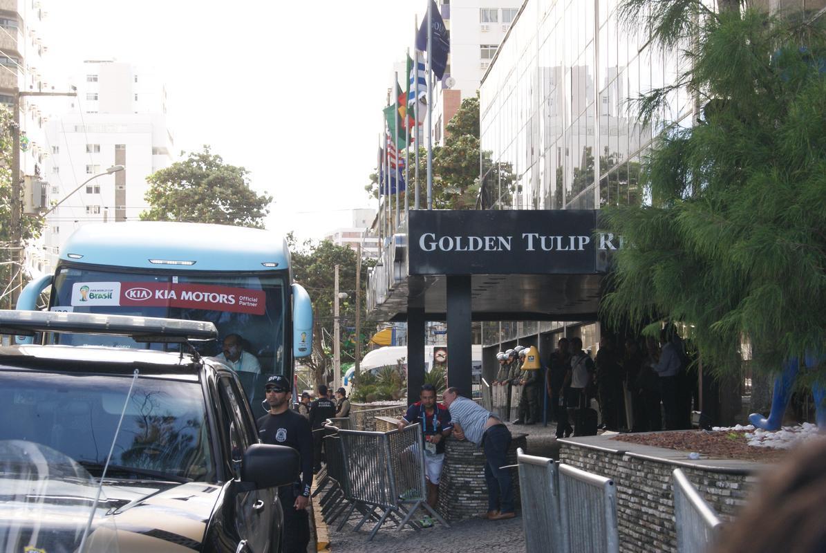 Ticos aproveitaram o dia de folga e deixaram a capital pernambucana nesta segunda-feira.