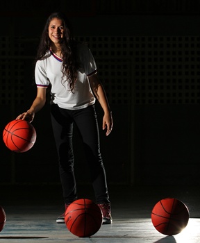 Mulheres reprenstam basquete do colgio (Paulo Paiva/DP/D.A Press)