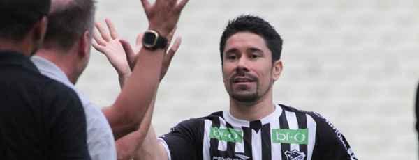 JARBAS OLIVEIRA/ESTAD�%u0192O CONTE�%u0161DO