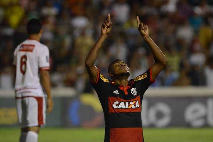 Atlético é dominado e perde para o Grêmio em partida do Brasileiro -  Superesportes