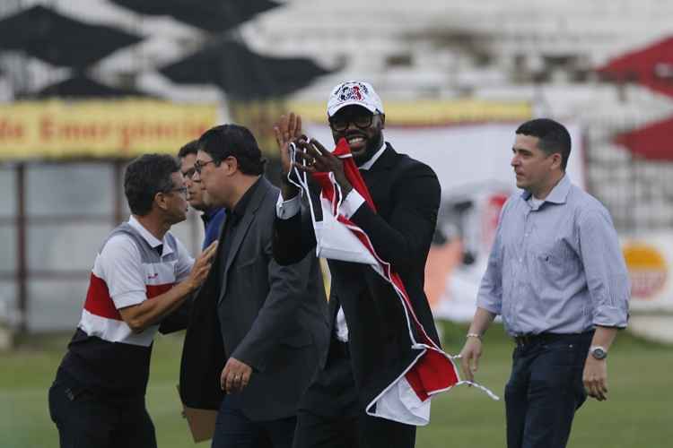 Rafael Martins/ Esp. DP/ D. A Pr Rafael Martins/ Esp. DP/ D. A Pr