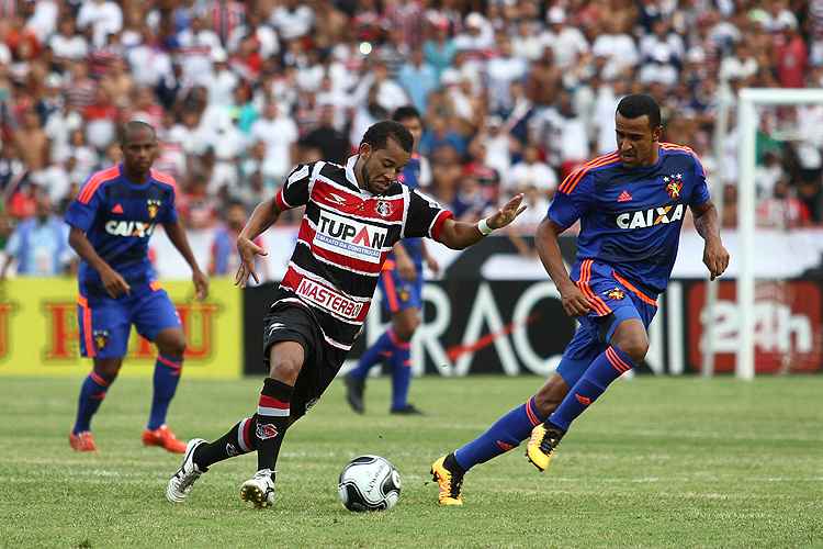 Sport e Santa Cruz empatam sem gols na Arena de Pernambuco