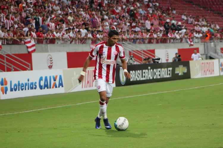 L�o Lemos/N�utico