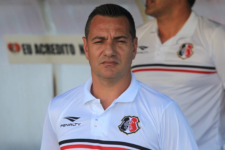 Ant�nio Melcop/Santa Cruz FC