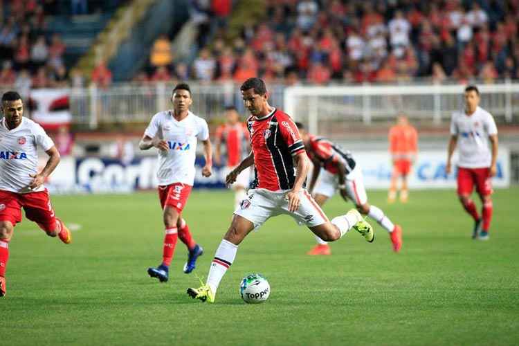 São Paulo empata com Fortaleza e perde chance de entrar no G4 do Brasileiro  - Superesportes