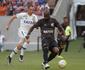 Santa Cruz perde Uillian Correia, mas ganha Grafite e Derley para enfrentar o Santos