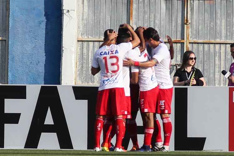 CRB entra em campo hoje com cobrança da sua torcida para vencer; chega de  empates em casa!