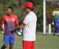 Milton Cruz escala N�utico com Darlan e Giovanni, mas faz testes durante treino
