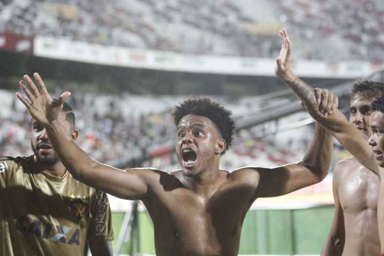 Mais uma vez Magrão salva nos pênaltis e classifica Sport para 2ª fase da  'Sula' - Superesportes