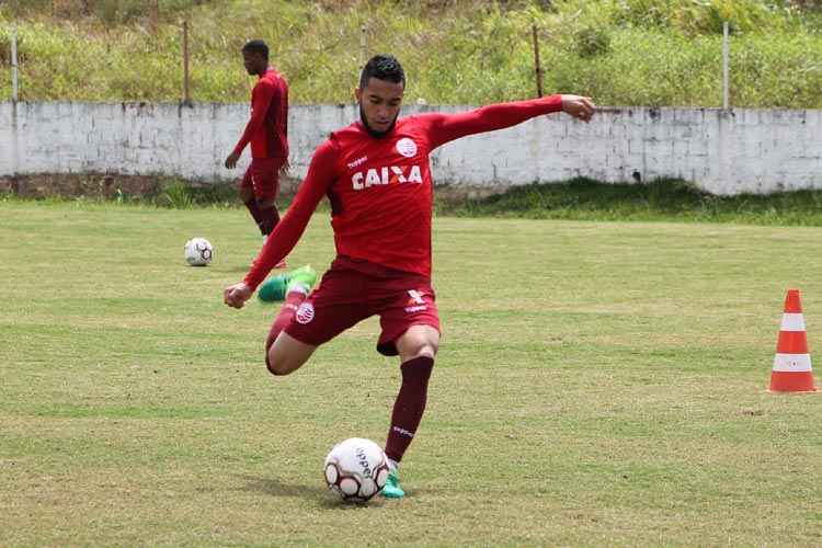 L�o Lemos/N�utico