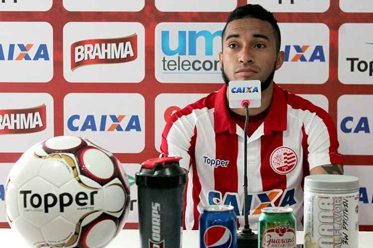 L�o Lemos/N�utico