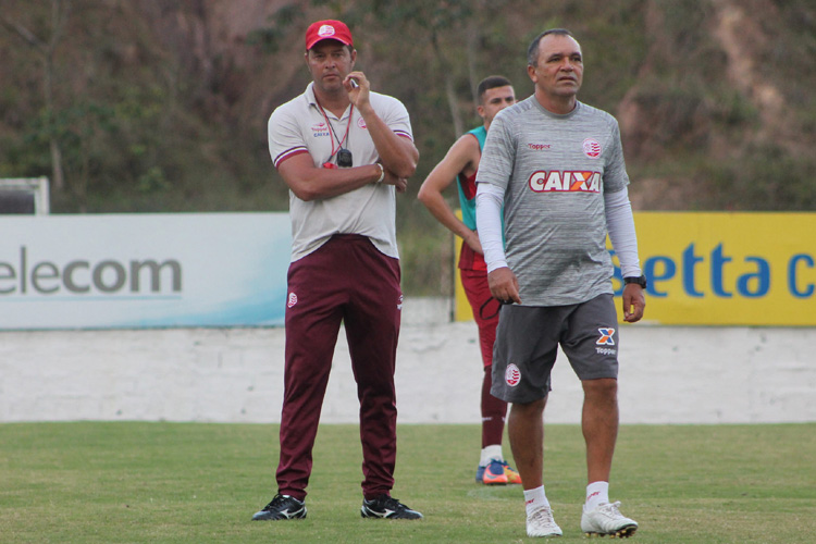 L�o Lemos/N�utico