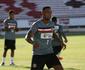 Júnior Rocha esboça time titular do Santa Cruz com o centroavante Robert como novidade