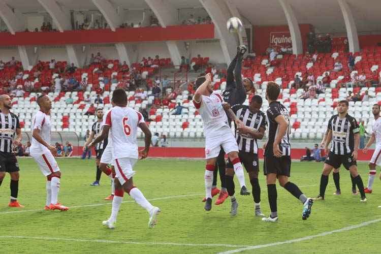 Notas do Cruzeiro: time é apático e joga mal em derrota para o Cuiabá -  Superesportes