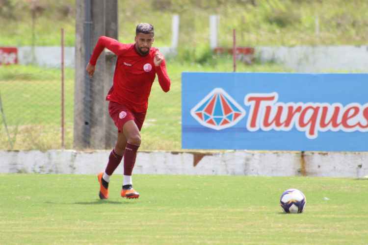 <i>(Foto: L�o Lemos/N�utico)</i>