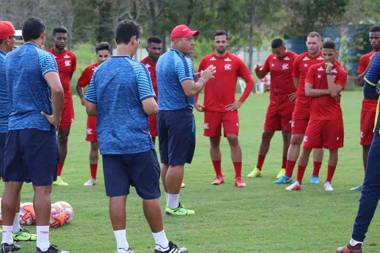 <i>(Foto: L�o Lemos/N�utico)</i>