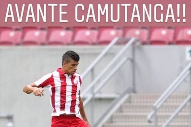 Camutanga celebra marca de 100 jogos com a camisa do Náutico