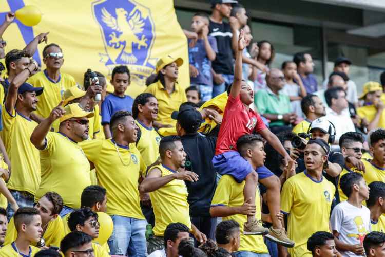 Milhares de fênix Entenda como o Retrô Brasil conseguiu tanta torcida