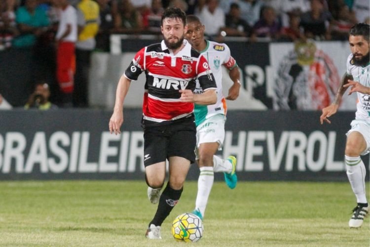 PB - Joao Pessoa - 7/24/2021 - BRAZILIAN C 2021, BOTAFOGO-PB X SANTA CRUZ -  Botafogo-PB player Savio celebrates his goal during a match against Santa  Cruz at Almeidao stadium for the