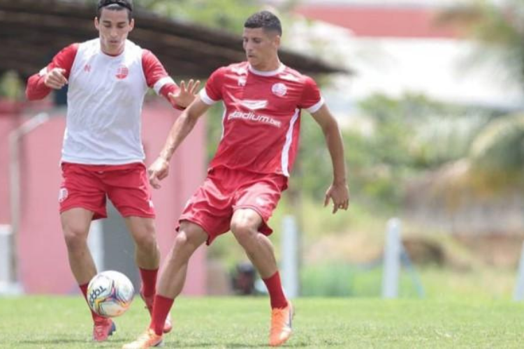 Yago passa por cirurgia de hérnia e só deve voltar ao Corinthians